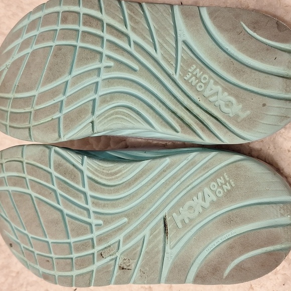 women Hoka One One White and Green Slide Sandals Size 10W - Picture 3 of 3